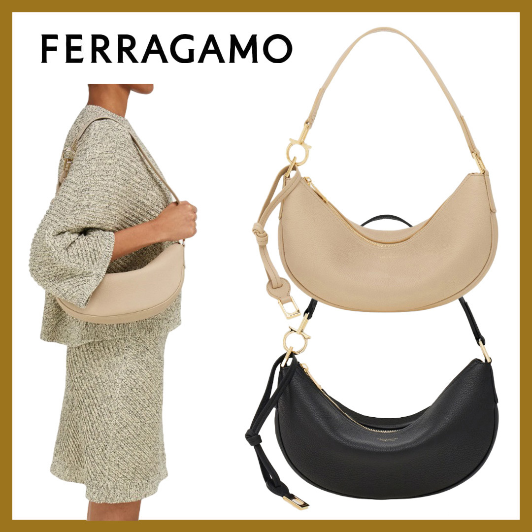 洗練と機能美で優雅な毎日を◎【FERRAGAMO】ホーボーバッグ (S)