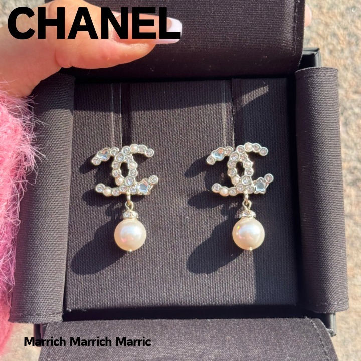 CHANEL《可愛いさ溢れる》シャネル ロゴ パール ピアス