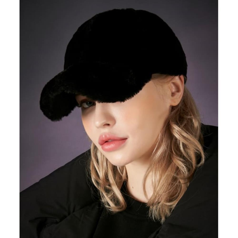 ★VARZAR★ Fur logo point ball cap black
