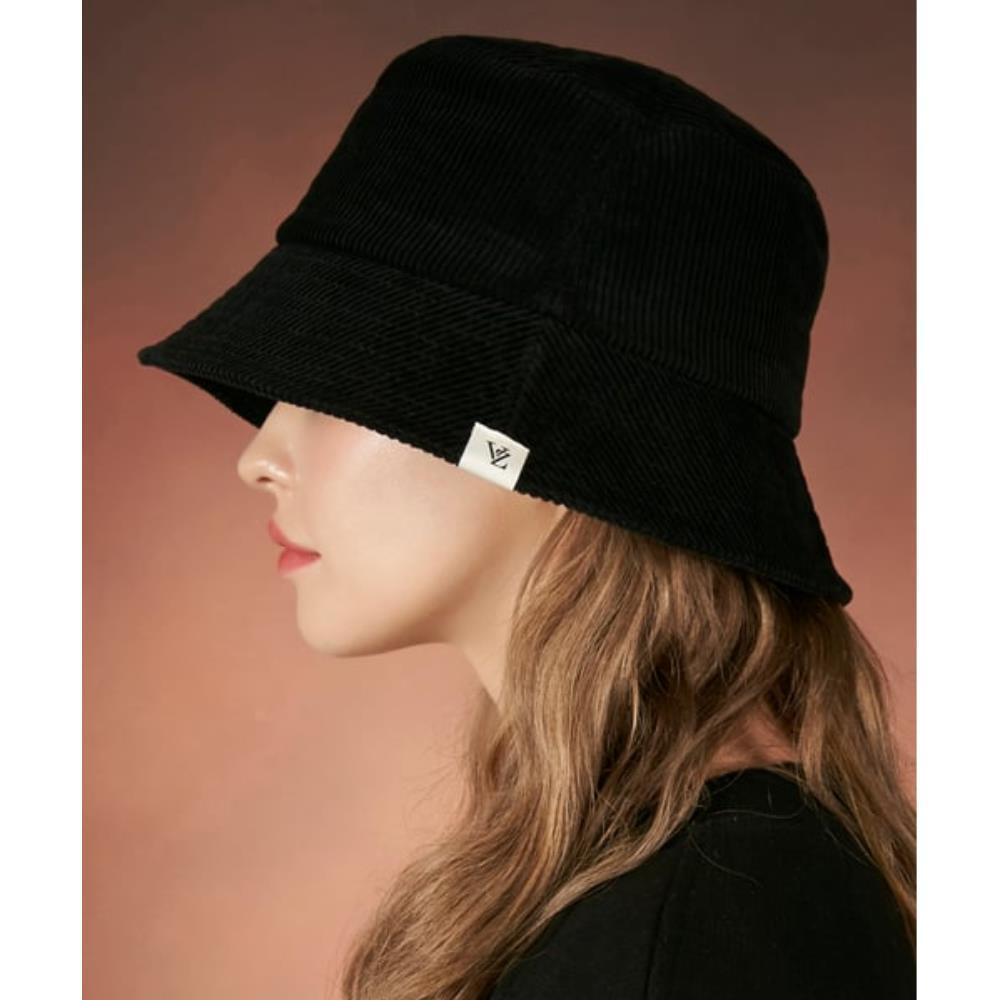 ★VARZAR★ Corduroy label bucket hat black