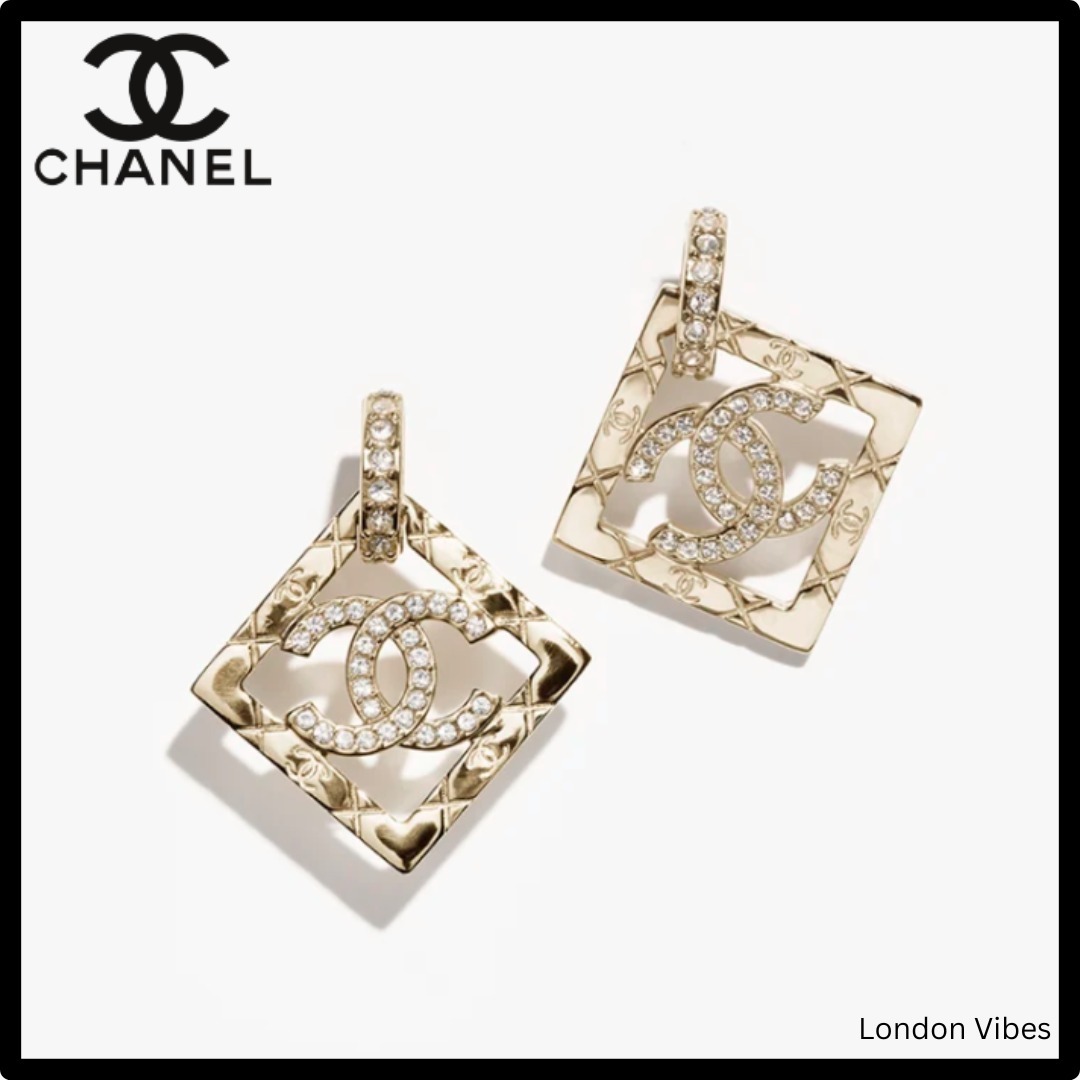 華やかデザイン♪ CHANEL スクエアピアス ゴールド CCロゴ
