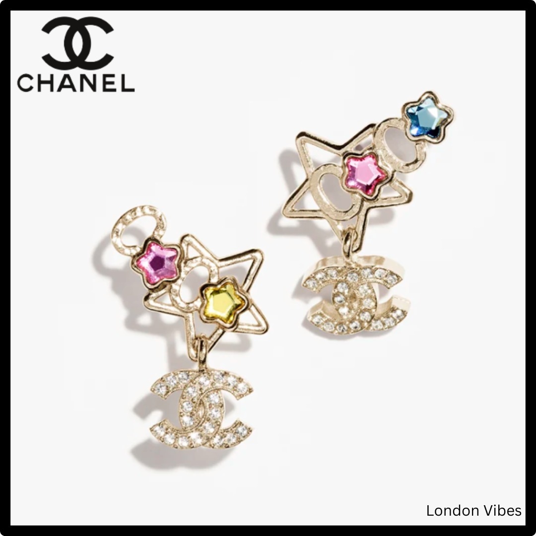 カラフルなビジュー♪ CHANEL ピアスCCロゴ ゴールド キラキラ
