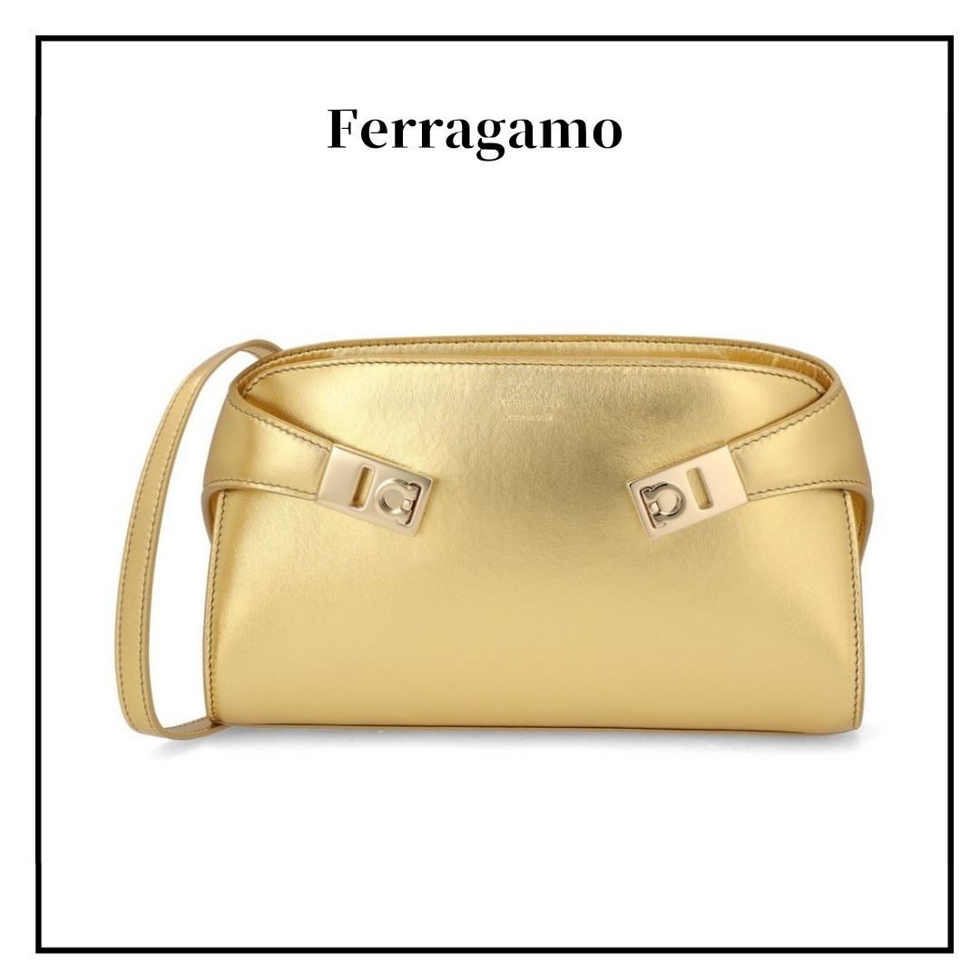 【Ferragamo】ミニ ハグ ロゴ エンボス クロスボディバッグ