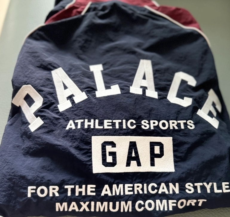 PALACE X GAP】NYLON TRACK TOP NAVY RED - 24SS ジャケットその他