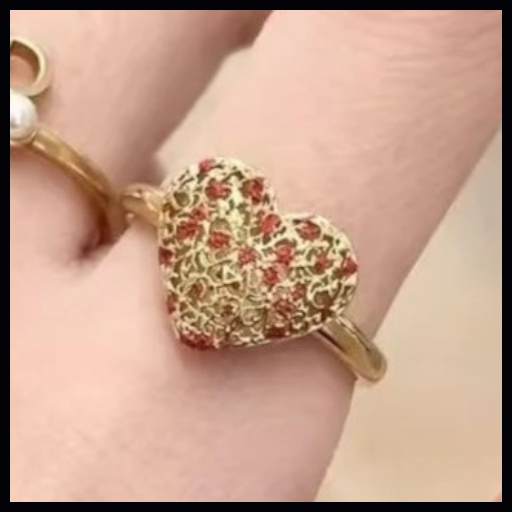 【美しいハートのディテール☆】DIOR リング☆