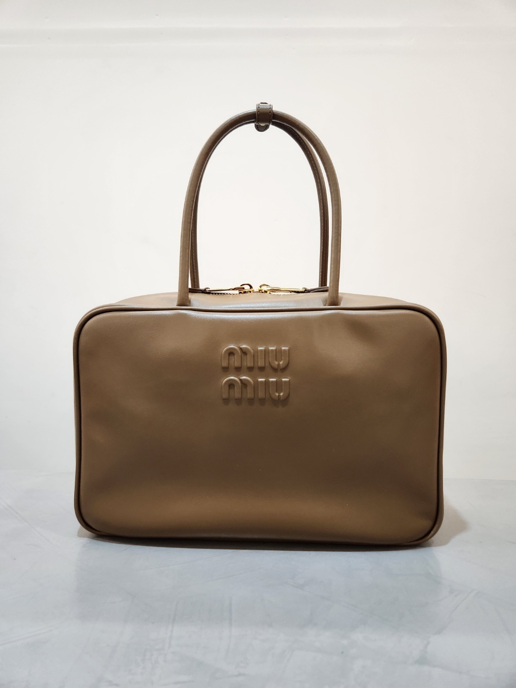 MIU MIU | LARGE BEAU BAG TUNDRA 5BB117 2CRW F0244 バッグ
