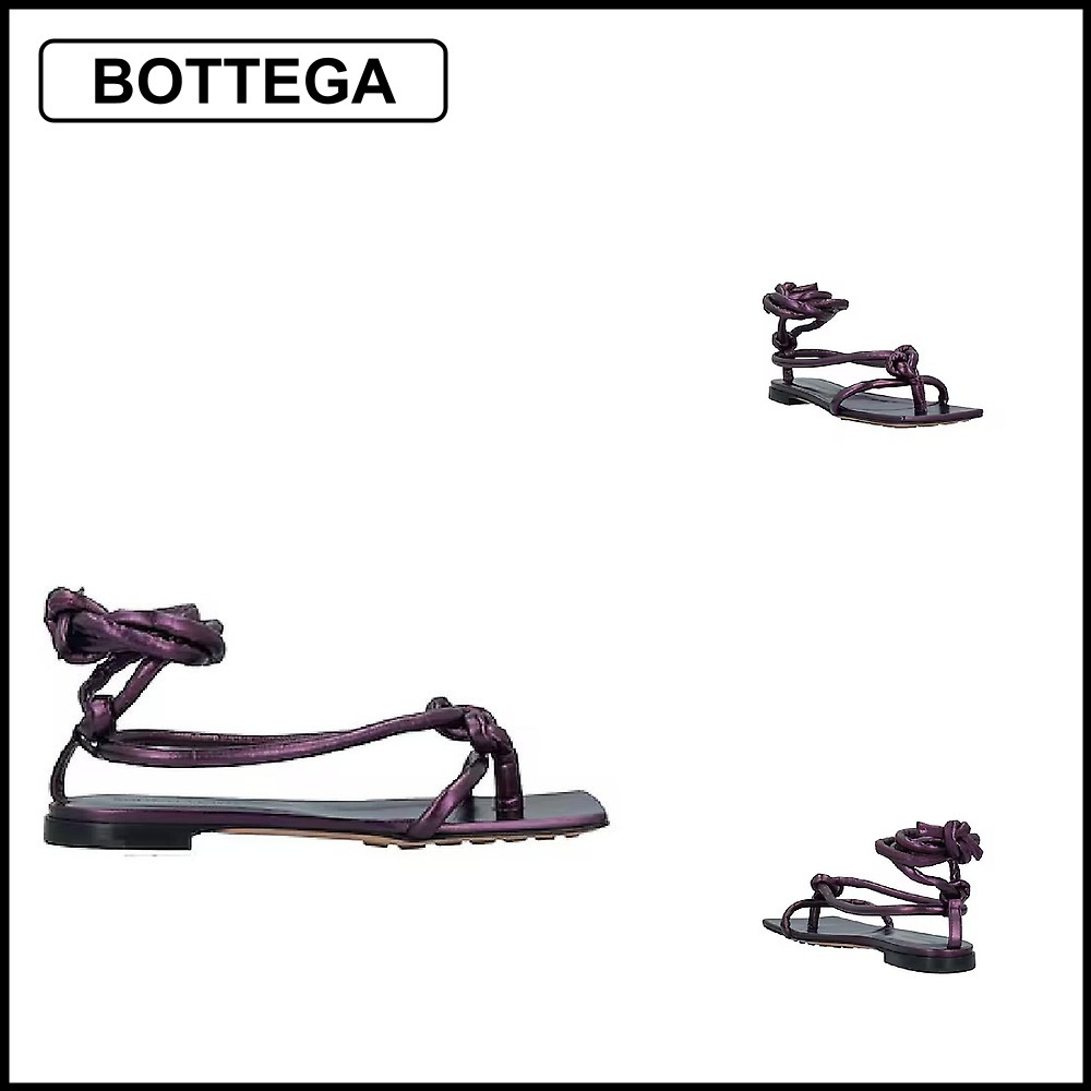 BOTTEGA VENETA★ トングサンダル 関税送料込 トングサンダル ローヒール ストラップ夏[品番：II000010607
