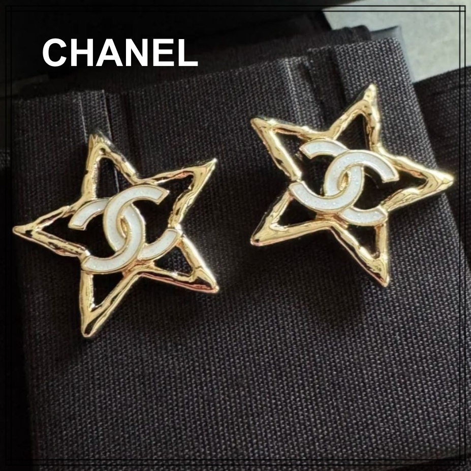 可愛い【CHANEL】星デザイン CCロゴピアス CCマーク