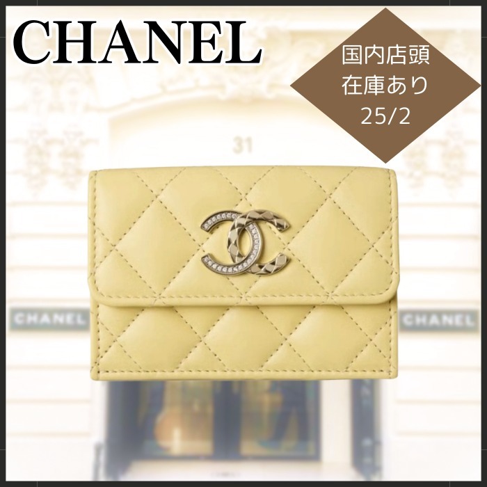 ◆鮮やかカラー×限定CCロゴ◆CHANEL 折りたたみ財布 マトラッセ