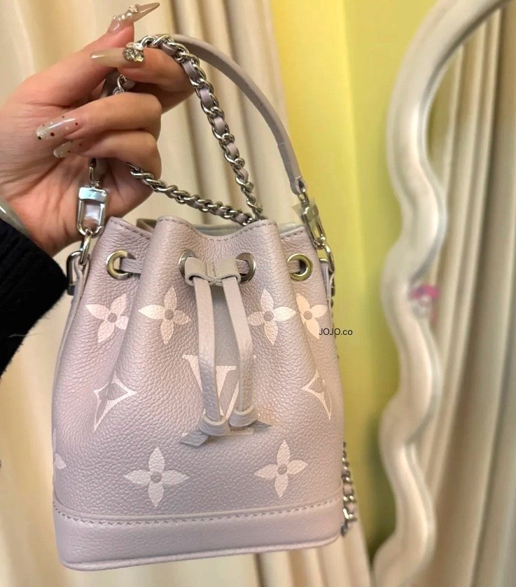 《可愛いサイズ感♪》Louis Vuitton バッグ ナノノエ