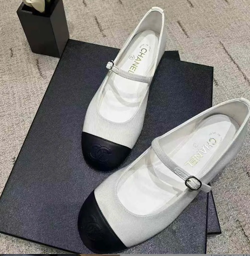 《どんなファッションにも♡》CHANEL バレリーナ