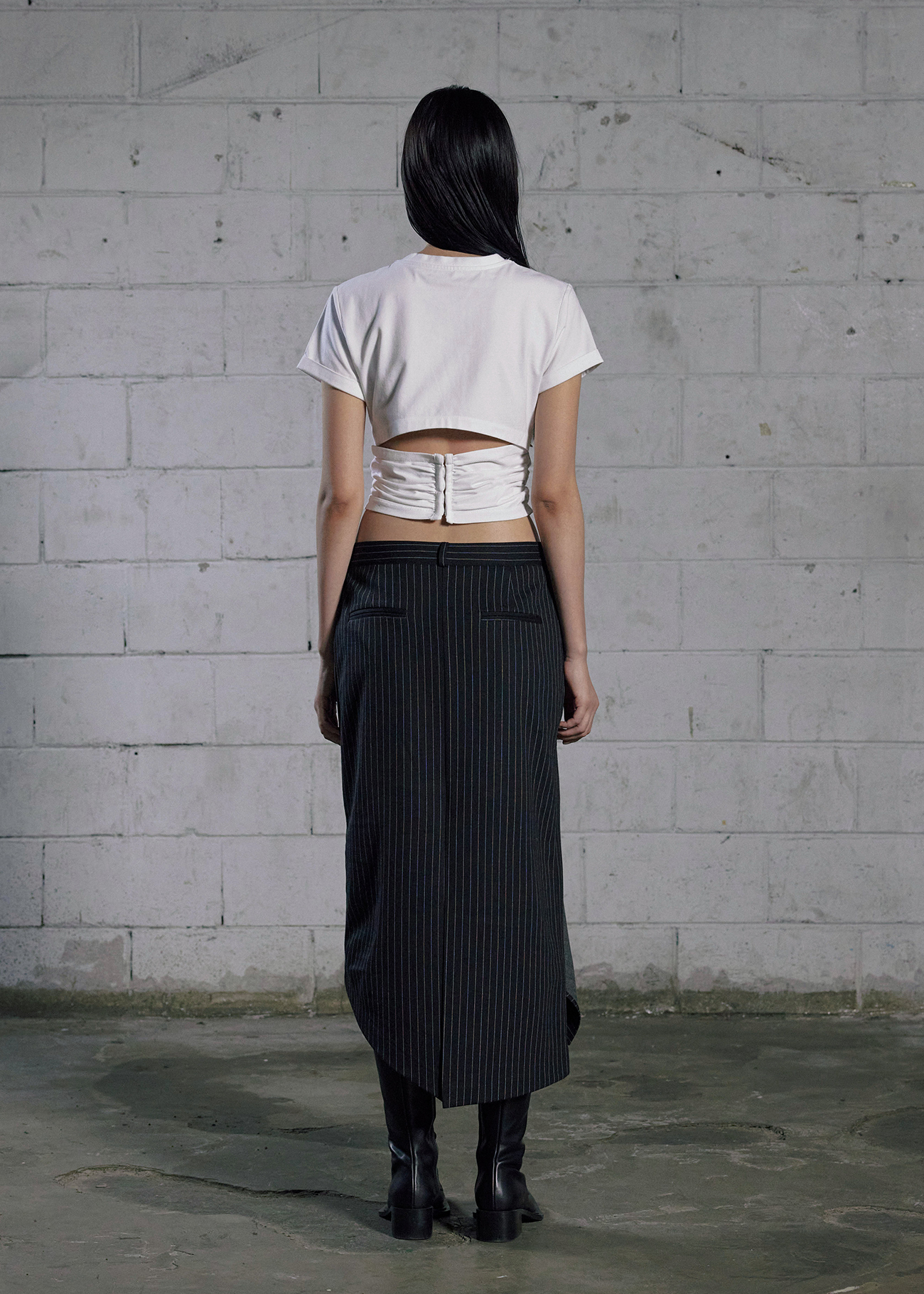 《bohemian seoul》 BACK HOOKED SHIRRING T