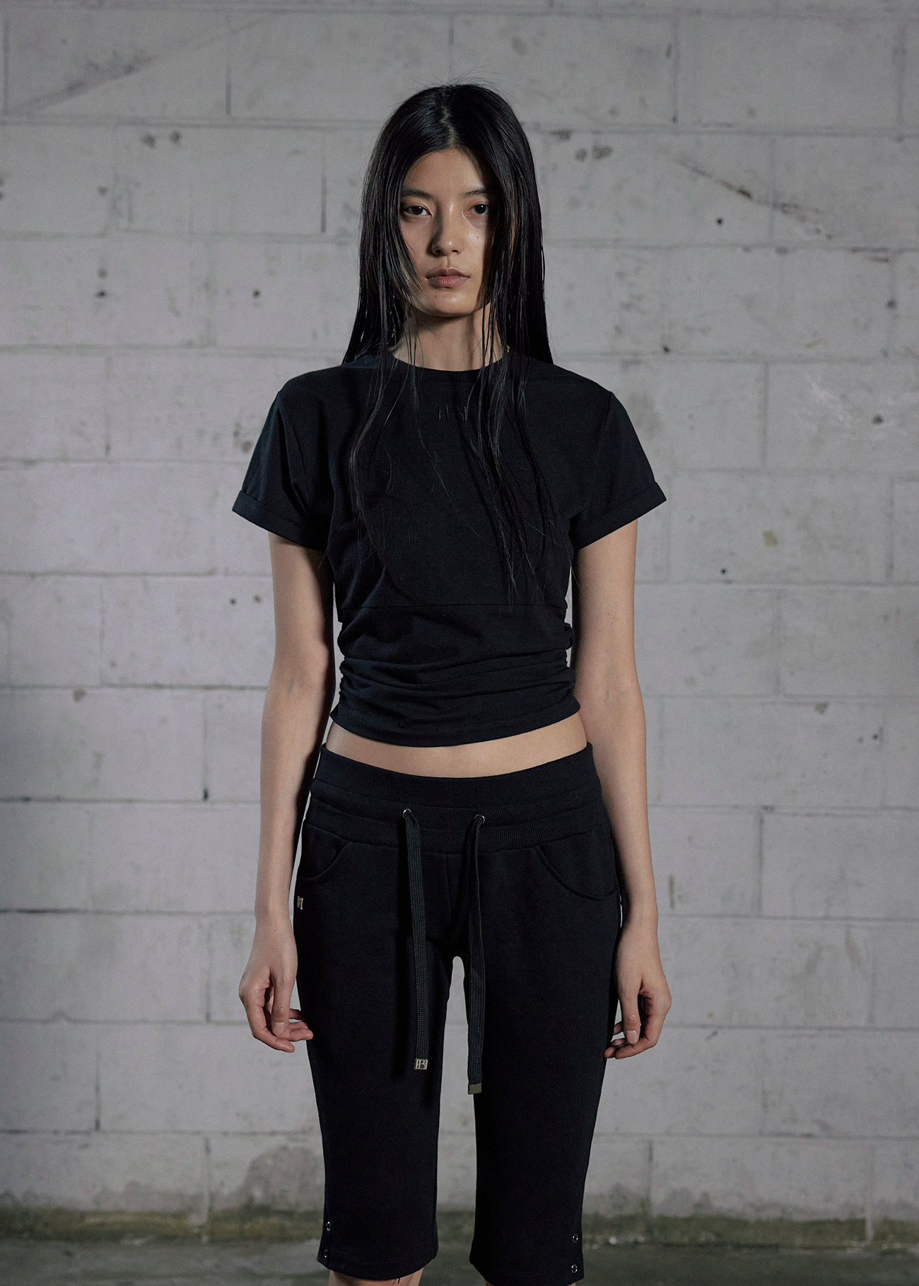 《bohemian seoul》 BACK HOOKED SHIRRING T