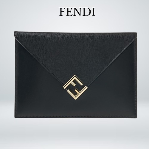 FENDI フェンディ クラッチバッグ