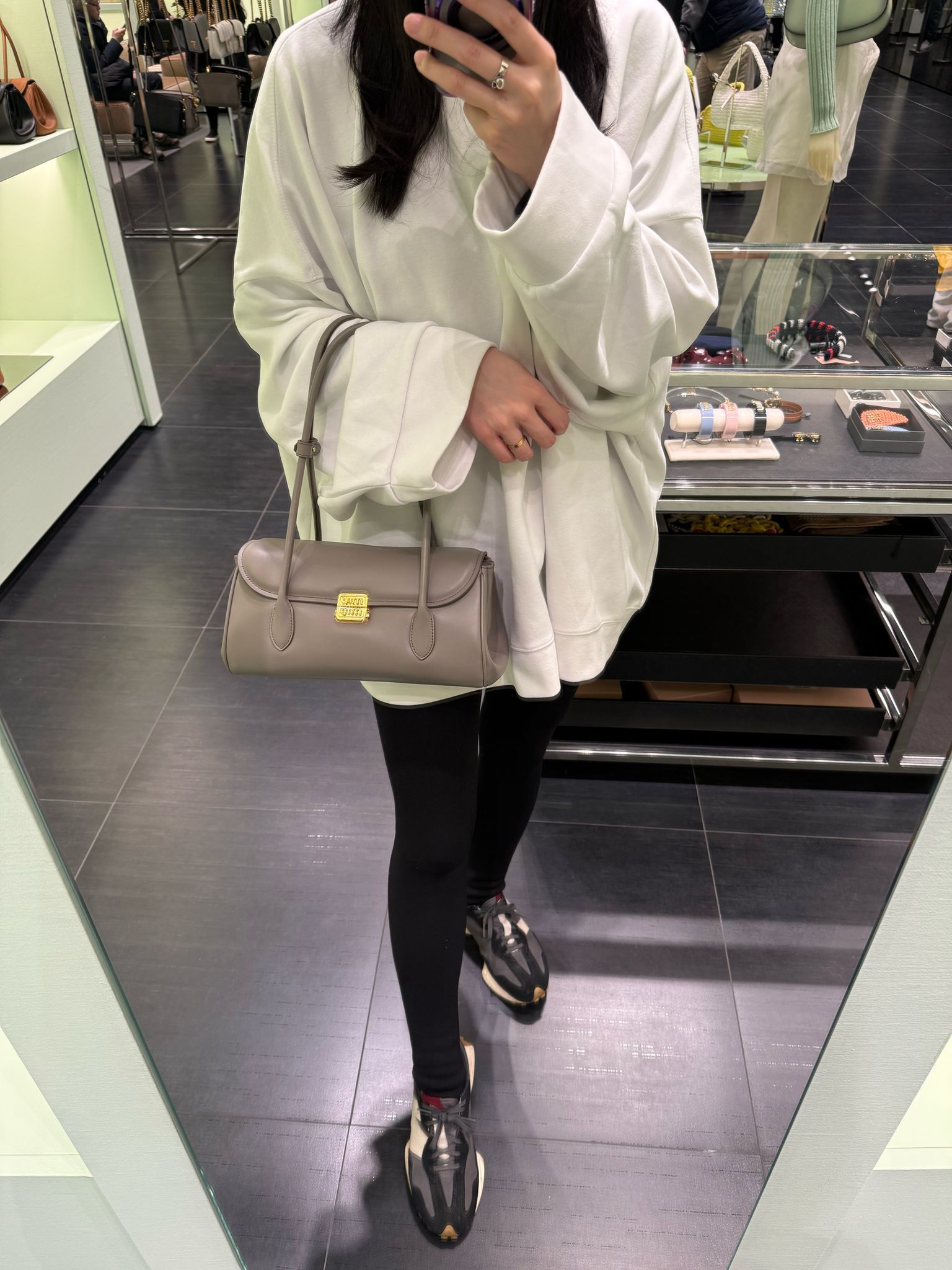 直営店買付【MiuMiu】レザー ショルダーバック 5BD265 肩掛け可