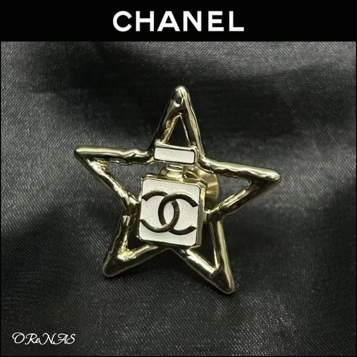 【コーデのポイントに♪】CHANEL☆星モチーフ ブローチ