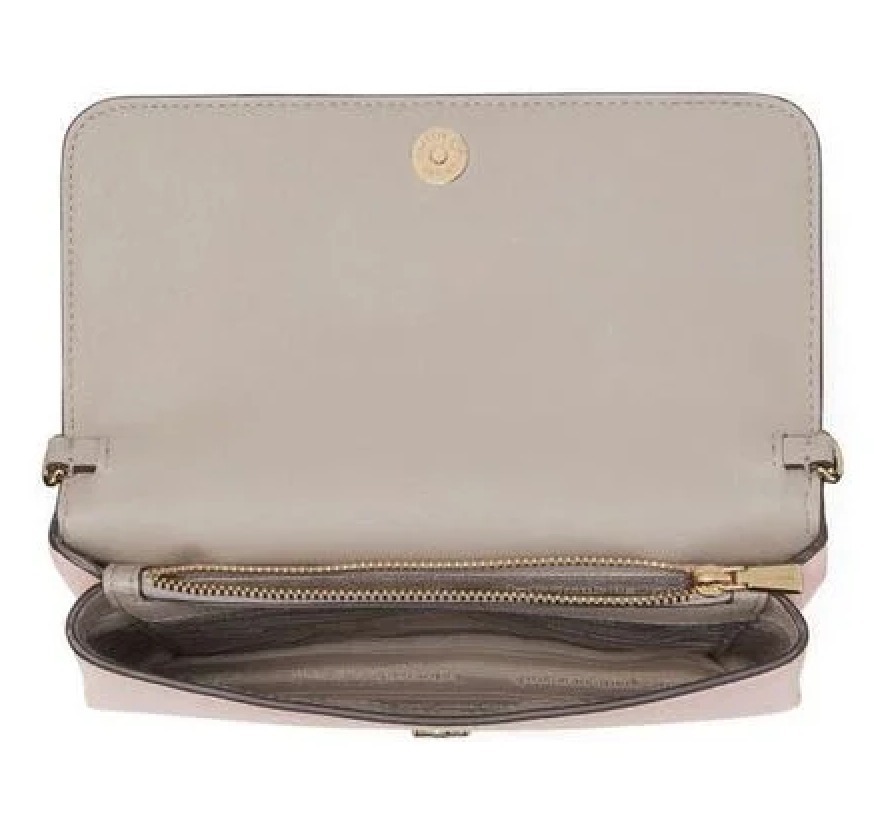 セール☆kate spade carlyleチェーンウォレットクロスボディ セール☆kate spade carlyleチェーンウォレットクロスボディ