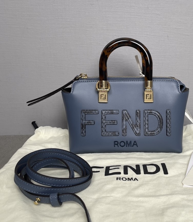 ★送料込★FENDI BY THE WAY ハンド ショルダーバッグ 2WAY