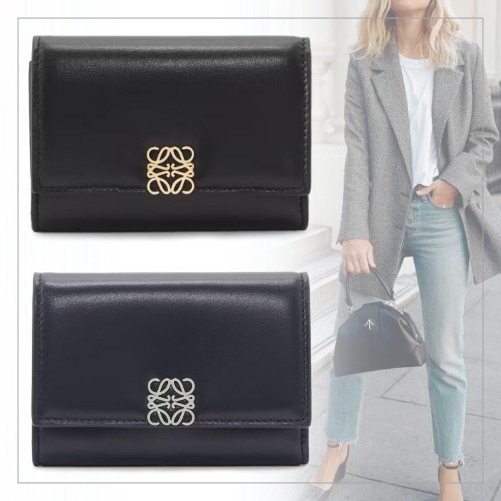 《上品》【LOEWE】ウォレット「パファースモールバーティカル」