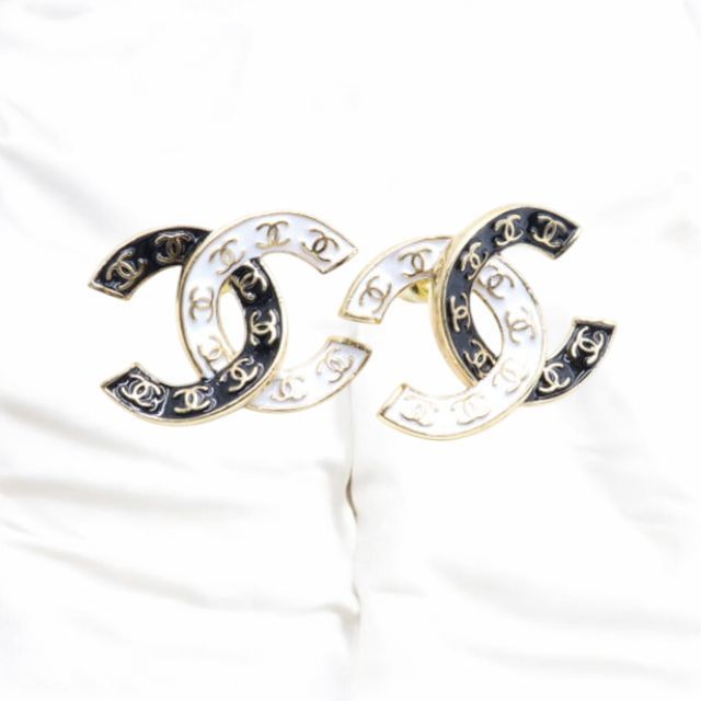 CHANEL* シャネル CCロゴ スタッドピアス