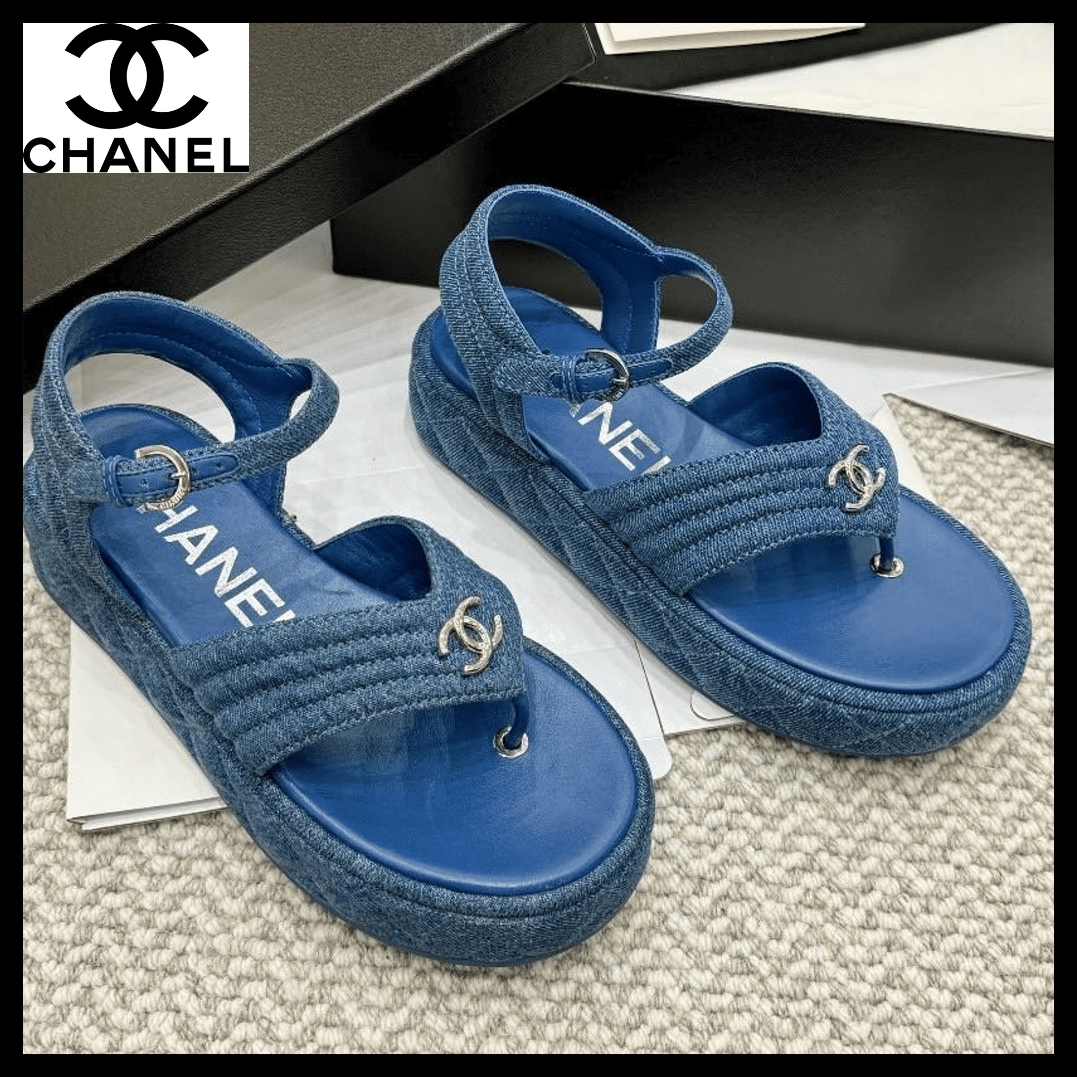 人気カラー☆爽やかな差し色にも【CHANEL】サンダル COCOマーク