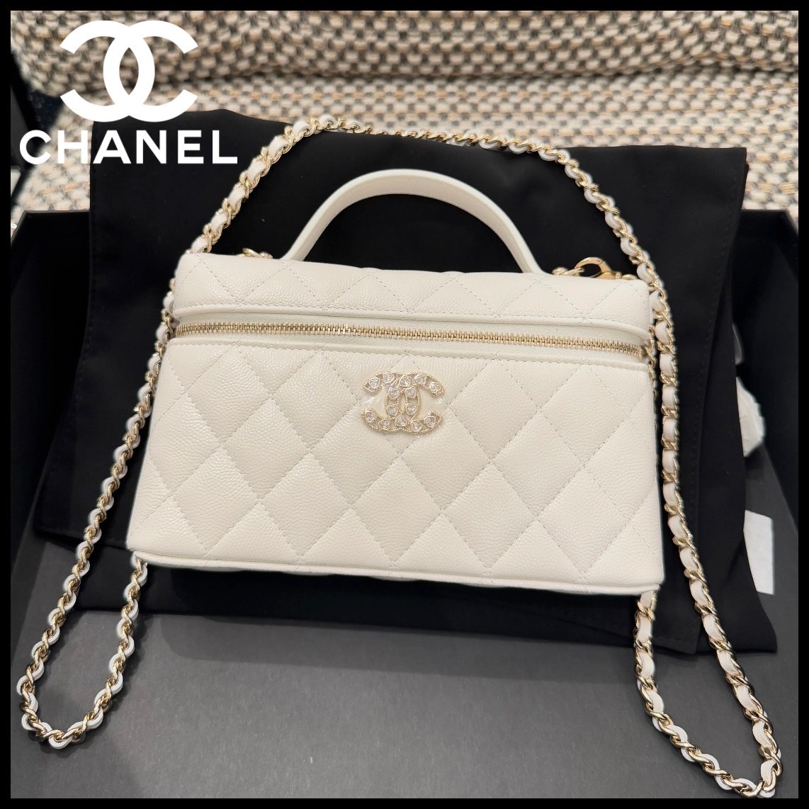 ハートのロゴが煌めく◎【CHANEL】25P チェーン バニティバッグ