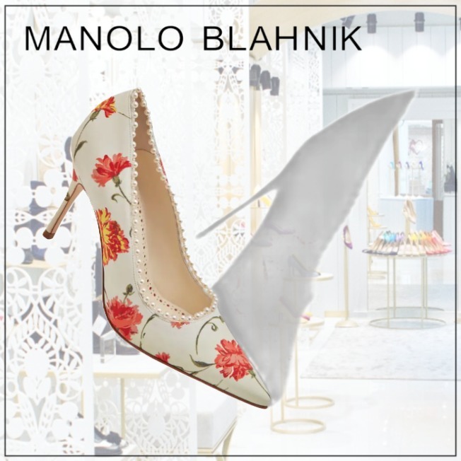 【MANOLO BLAHNI】アイボリーサテンパールディテールパンプス