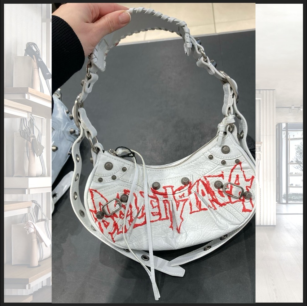 直営店☆BALENCIAGA☆ LE CAGOLE XS ショルダーバッグ/ WHITE