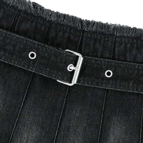 [ROMANTIC CROWN]★25SS★韓国人気★BUCKLE DENIM PLEATS SKIRT ☆2025SS新作☆ROMANTIC CROWN☆BUCKLE DENIM PLEATS SKIRT