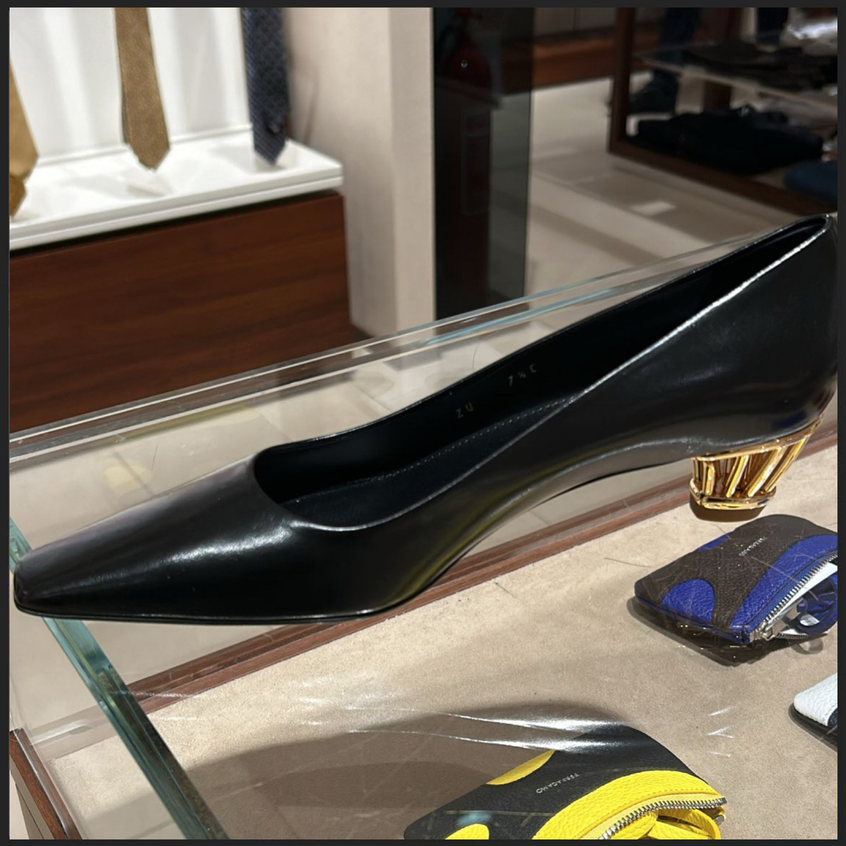 直営店☆Ferragamo☆オシャレ♪ケージヒール パンプス