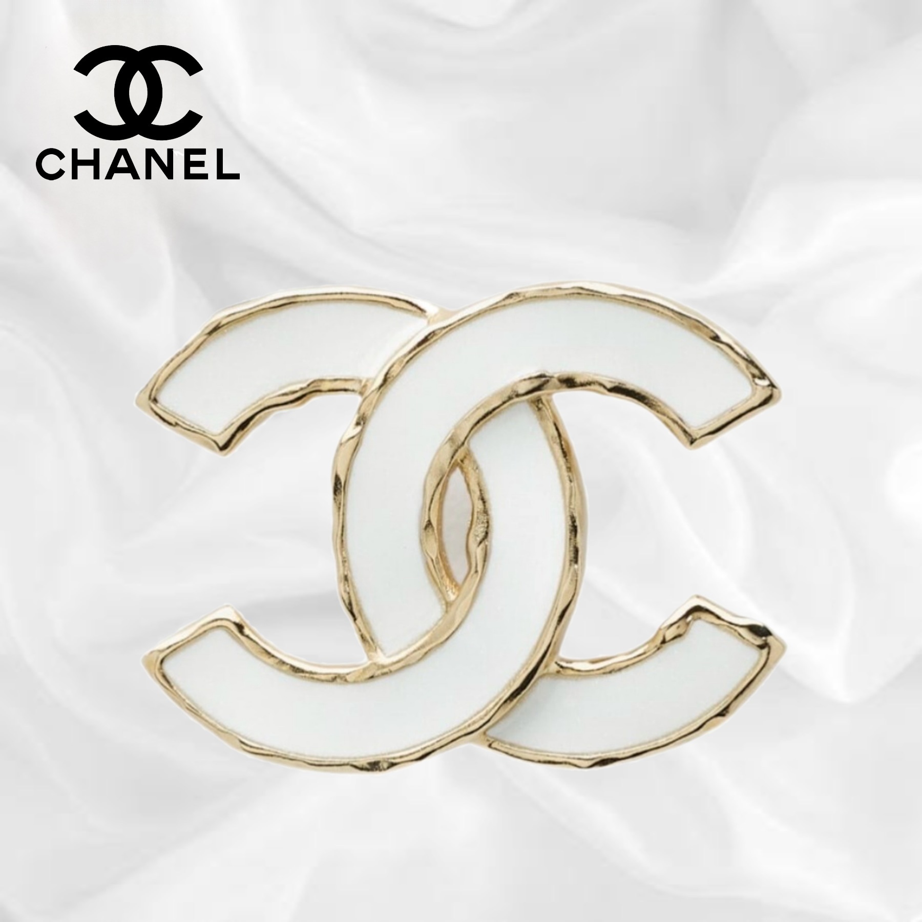 【CHANEL】ブローチ ココマーク CCロゴ ゴールドが映える
