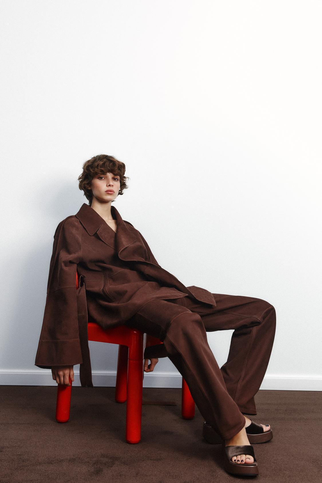 ☆ドイツ発*ZARA*新作*ベルベットプラットフォームサンダル☆ ☆ドイツ発*ZARA*新作*ベルベットプラットフォームサンダル