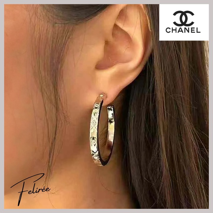 【目を惹く輝きを】CHANEL ピアス