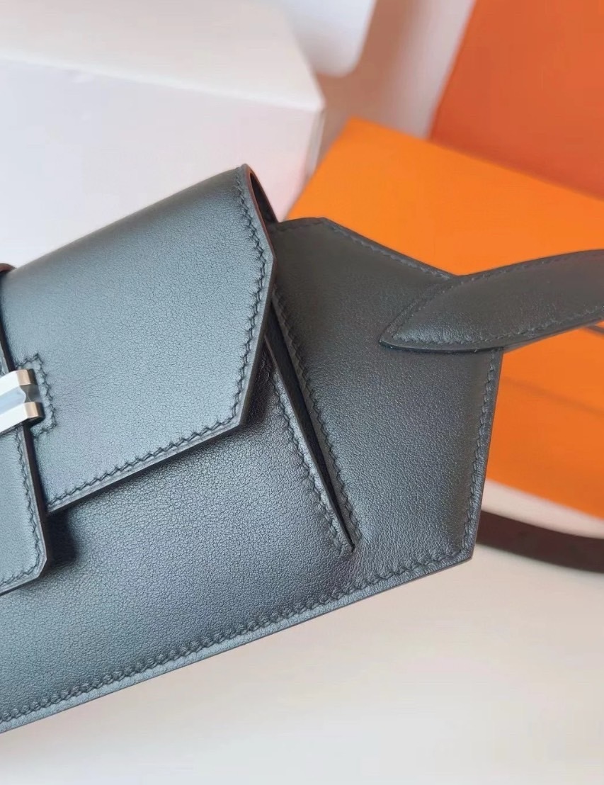 3色展開♪】エルメス Elan Pocket バムバッグ