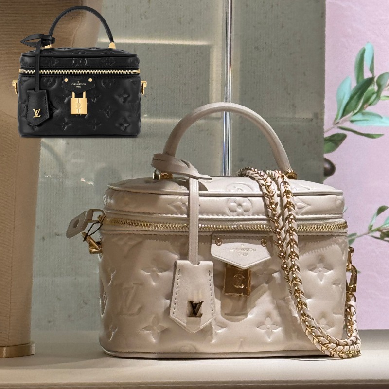 ★軽量が魅力的★【LOUIS VUITTON】人気バニティーバッグ