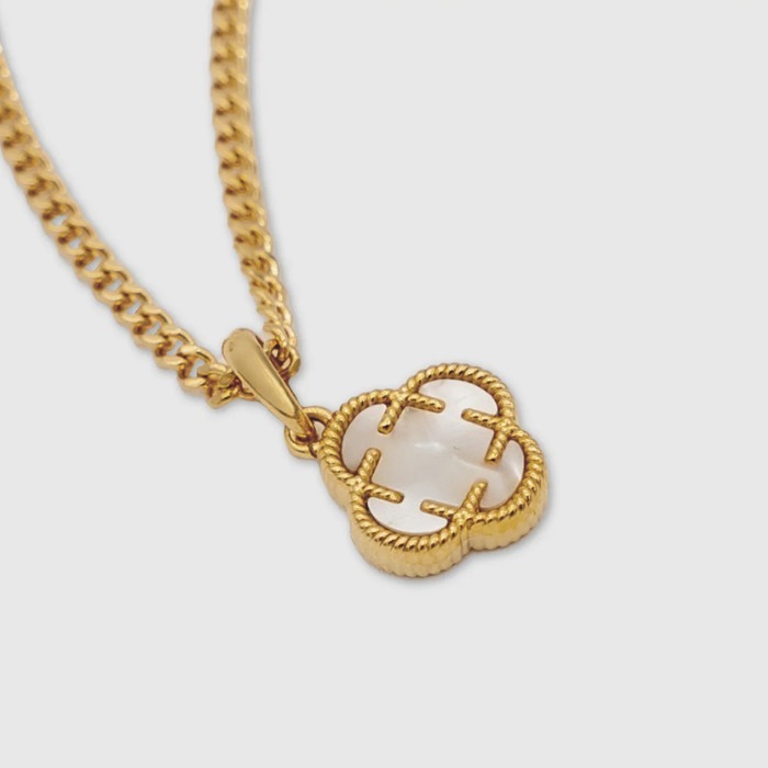 送税込【CRAFTD London】White Clover Stone Pendant (2色)国発 送税込【CRAFTD London】White Clover Stone Pendant (2色)国発