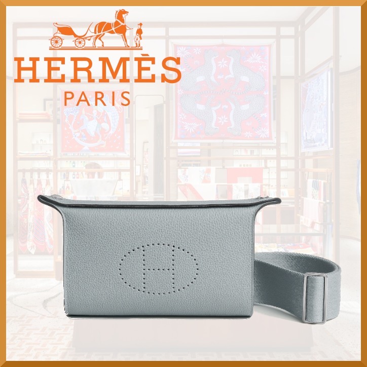 【コンパクトで便利♪】HERMES ヴィドポッシュバッグ