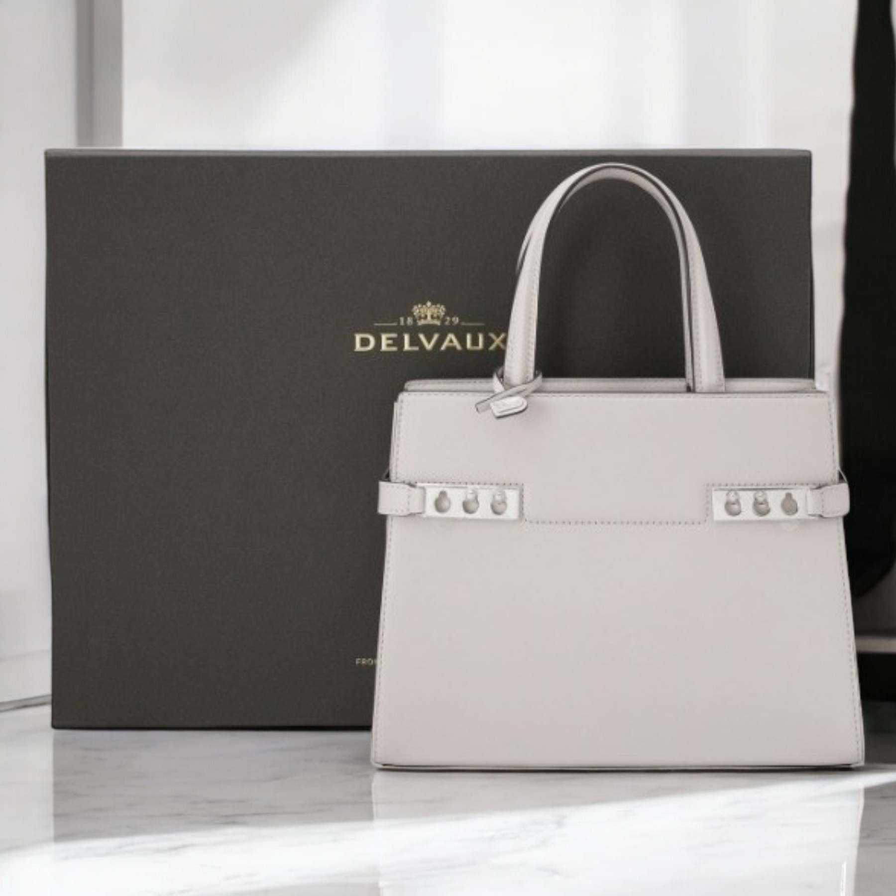 《DELVAUX》タンペート PM 中古