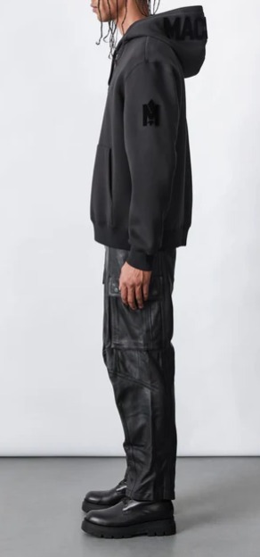 フードのボリューム・ロゴがスタイリッシュ《MACKAGE》 KRYS-R