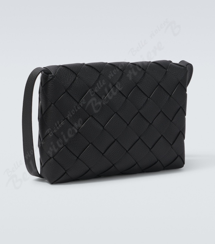 Bottega Veneta お洒落 Diago ファスナー メッセンジャーバッグ 三越伊勢丹 | Bottega Veneta/ボッテガ・ヴェネタ_Men通販
