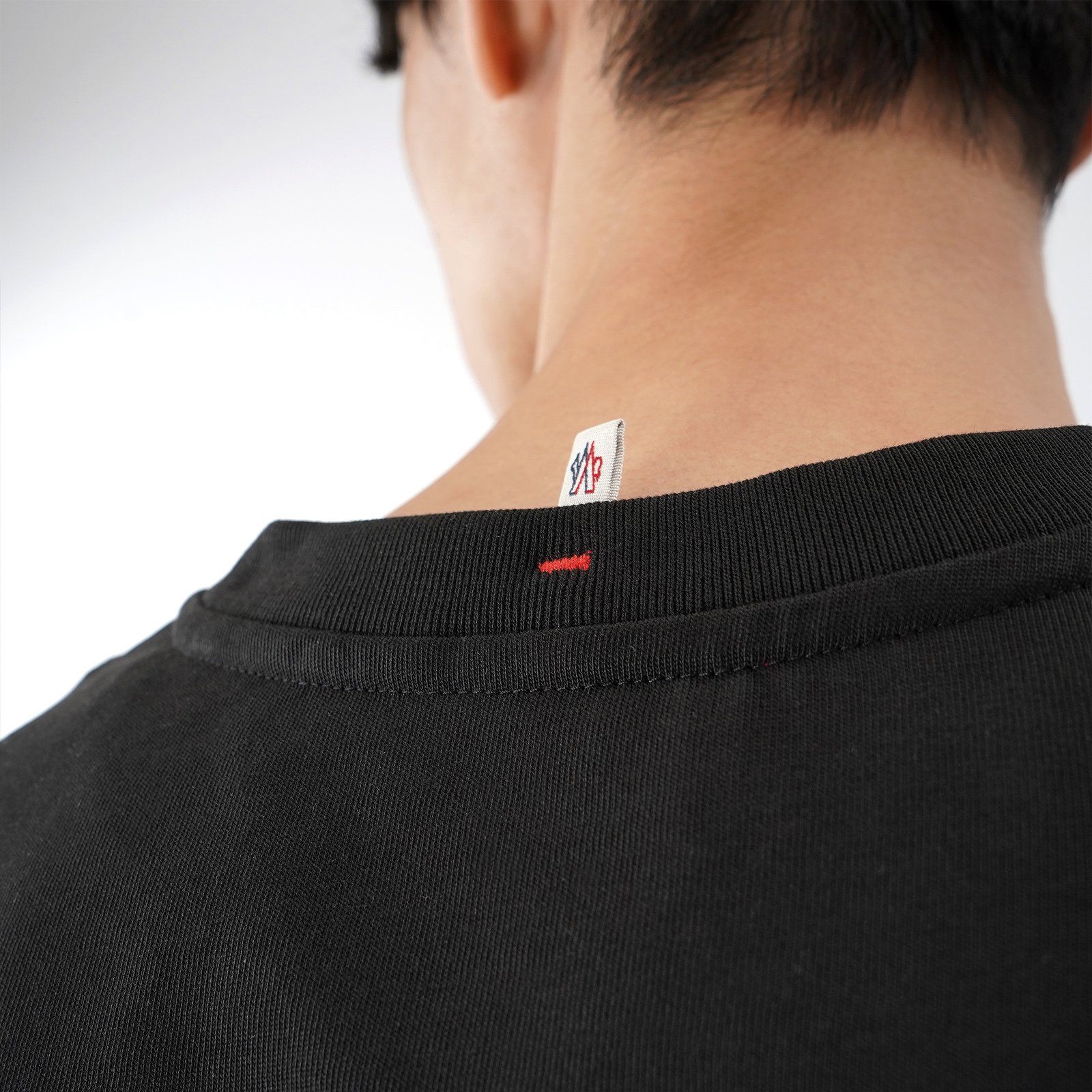 MONCLER モンクレール クルーネック 半袖 Tシャツ 8C00002 83927 MONCLER モンクレール クルーネック 半袖 Tシャツ 8C00002 83927