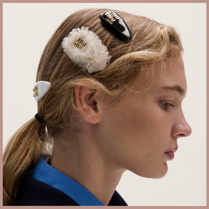 期間限定・お買い得商品: |産地直送 すぐ届く☆MiuMiu☆ヘアクリップ セット ホワイト 小物
