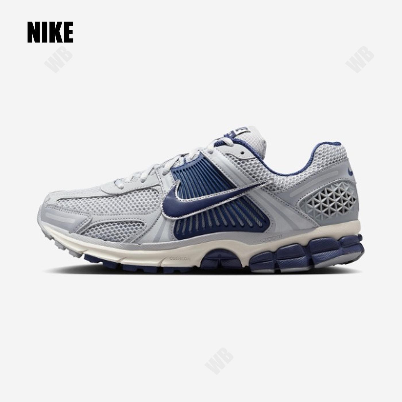 [Nike] NIKE ZOOM VOMERO 5 ☆送料込☆