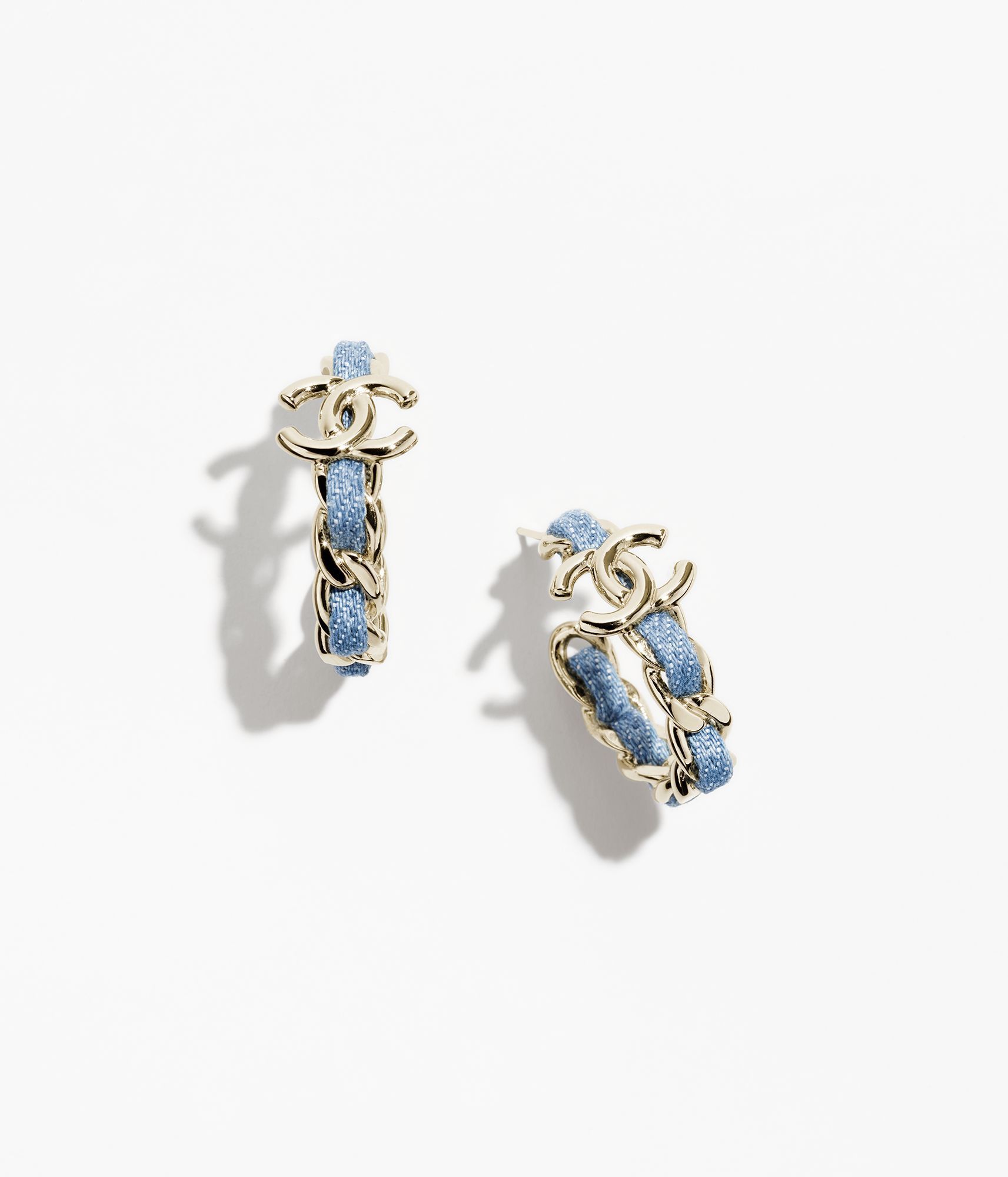 【上品♢カジュアルデニム フープピアス】CHANEL*ピアス 大人気☆デニムシリーズ CHANEL フープピアス