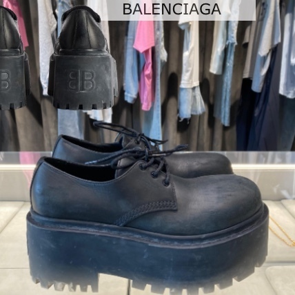 BALENCIAGA STRIKE PLATFORM DERBY レザー ローファー ロゴ