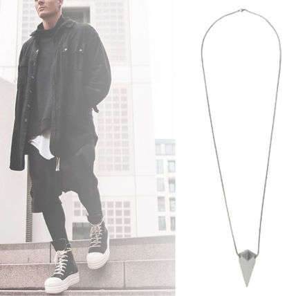 大人気! RICK OWENS 石棺モチーフ ピアス 真鍮 大人気! RICK OWENS 石棺モチーフ ピアス 真鍮