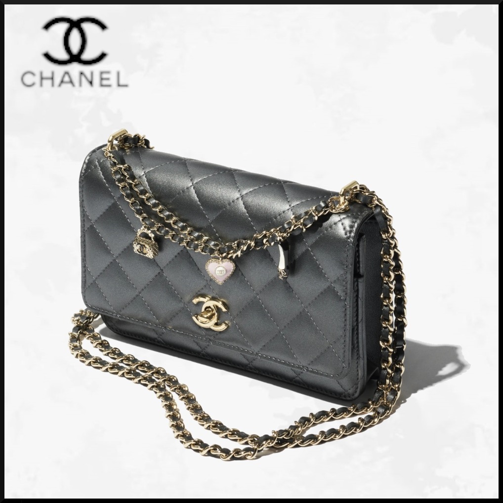 ラムスキンブラック【CHANEL】チェーンウォレット