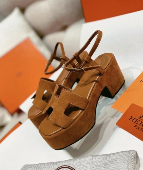 エレガントスタイルに♡ HERMES ジャム30 サンダル HERMES Sandali Eze 30 (HERMES/サンダル・ミュール) H221026Z