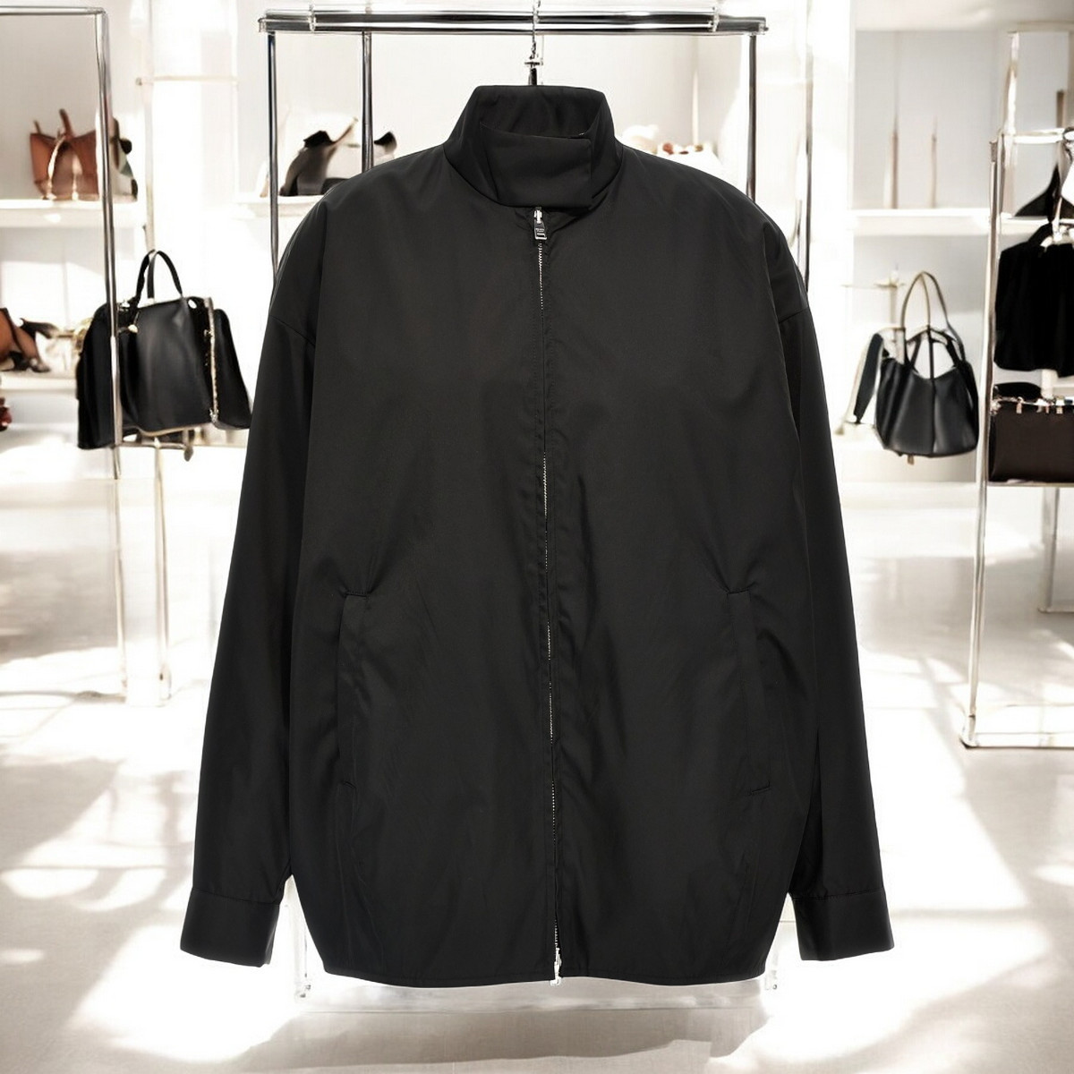 PRADA リナイロン ウィンドブレーカー