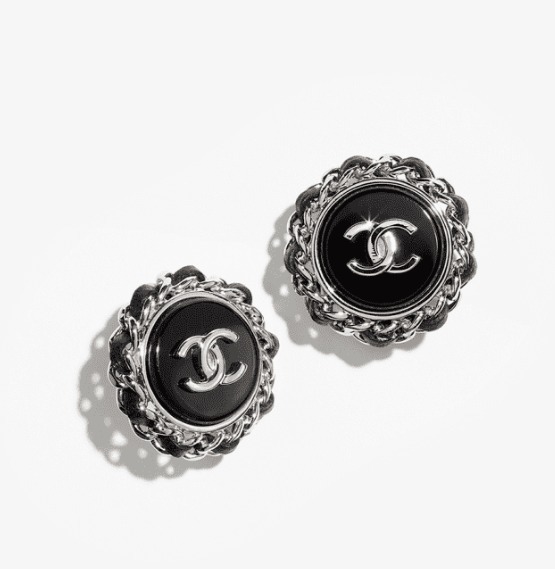 シンプルで上品♡エレガント【CHANEL】シャネル ピアス 新作》さりげない煌めき【CHANEL】シンプル人気 ピアス (CHANEL